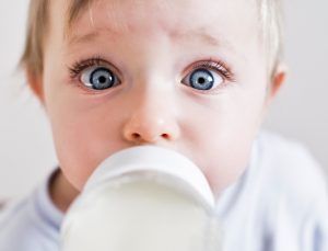 Our family dentist in South Daytona encourages practicing good infant oral health, including banishing baby bottle tooth decay. 